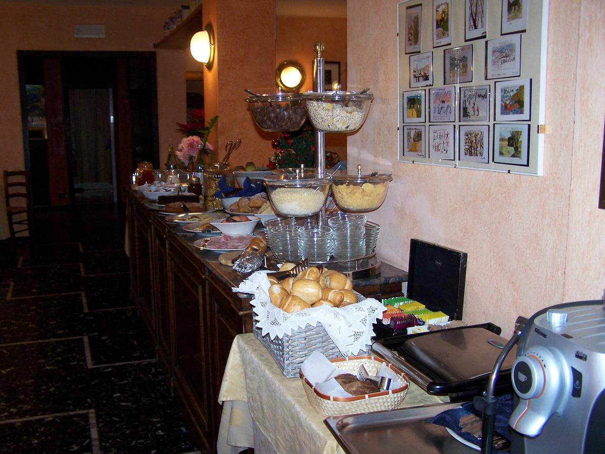 Hotel Bucaneve Bardonecchia Exterior foto